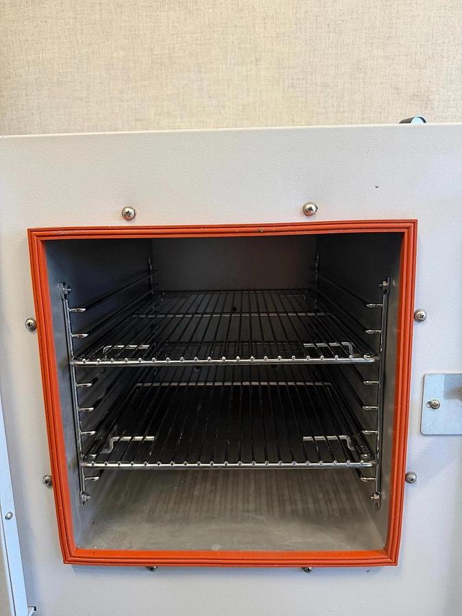 Used Fisher Scientific 6285 Isotemp Vacuum Oven