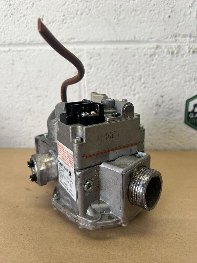 Used Robertshaw 7000DERHC Gas Regulator