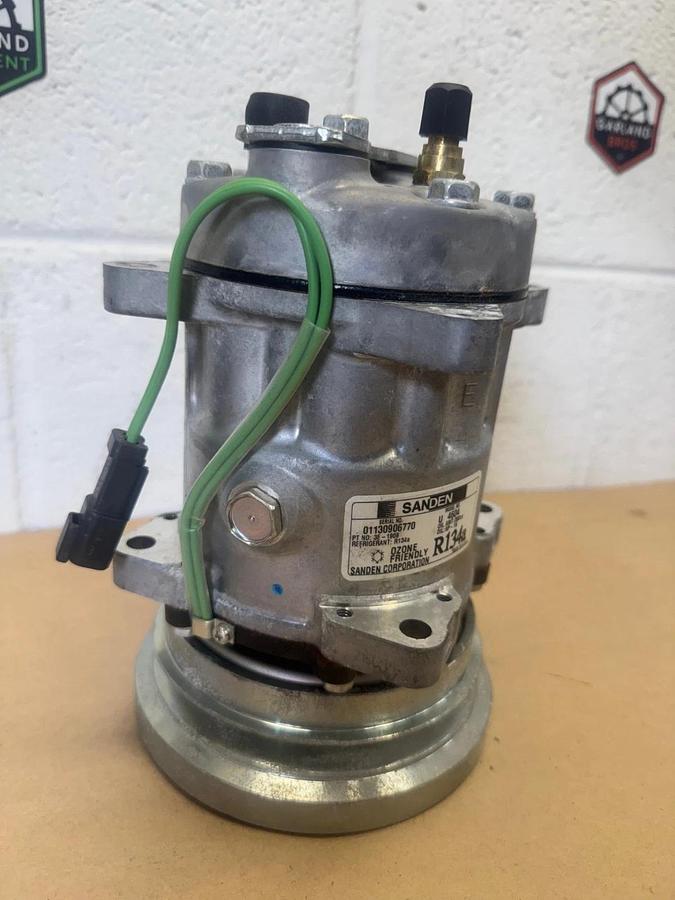Used Sanden U 4604 Refrigeration A/C Compressor, R134a, Oil: SP-15