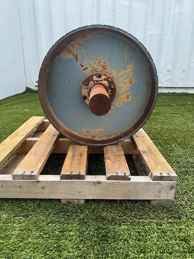 Used Industrial Conveyor Rollers 14.5”x22” Rubber Topped Conveyor Drive Roller