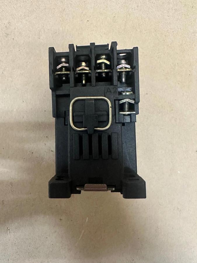 Used General Electric CR4RA Contactor