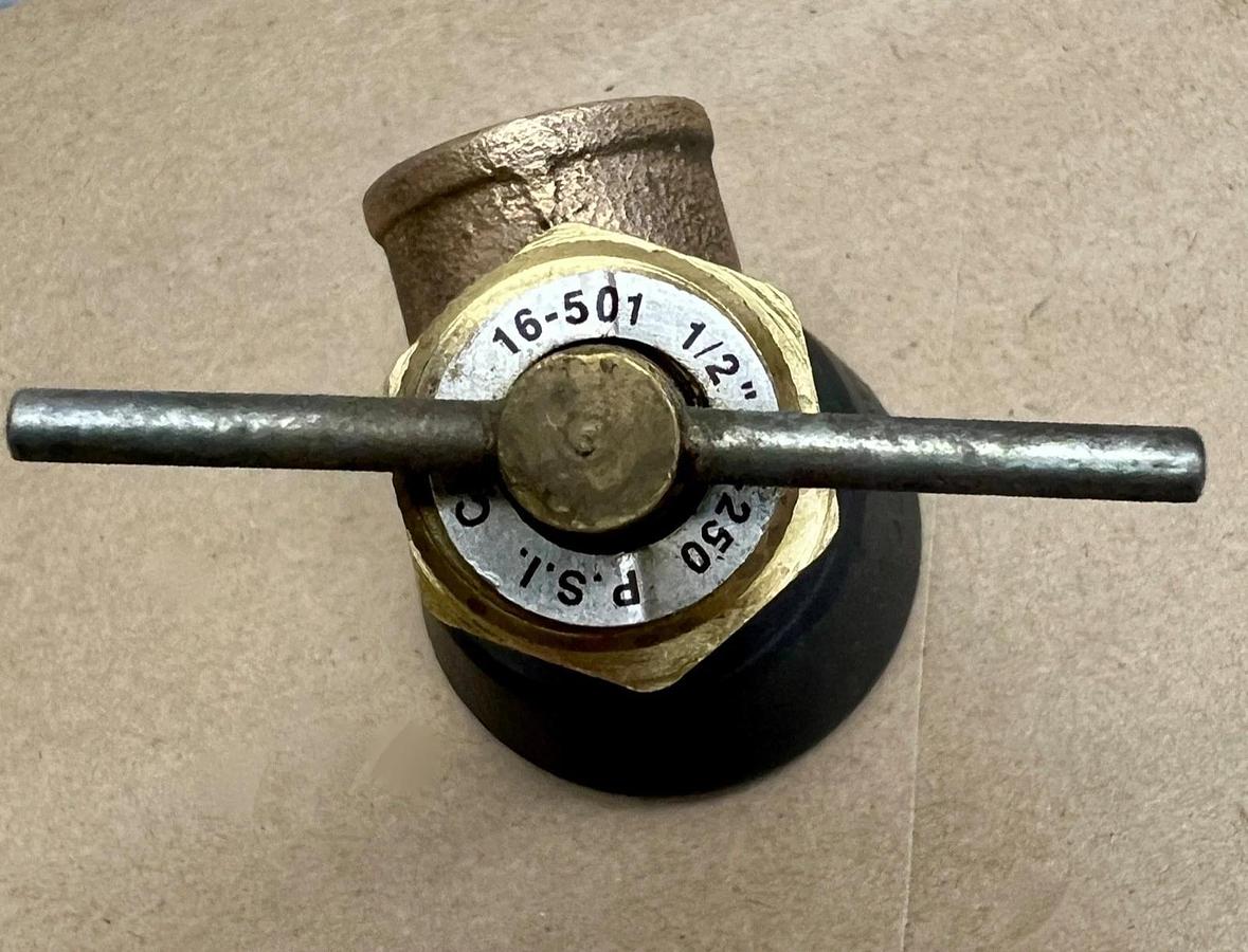 Used Apollo 16-501 1/2” Bypass/Liquid Relief Valve 1/2” Male x 1/2” Female 0-250 PSI