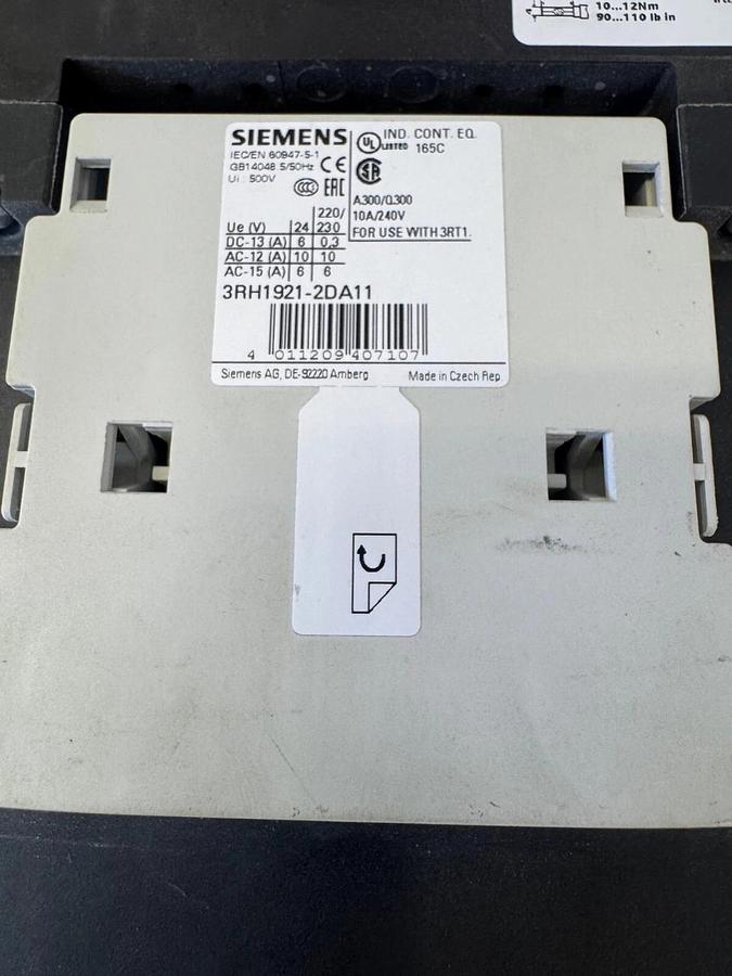 Used Siemens 3RT1054-3 Contactor Motor Control, w/ (x2) Siemens 3RH1921-2DA11