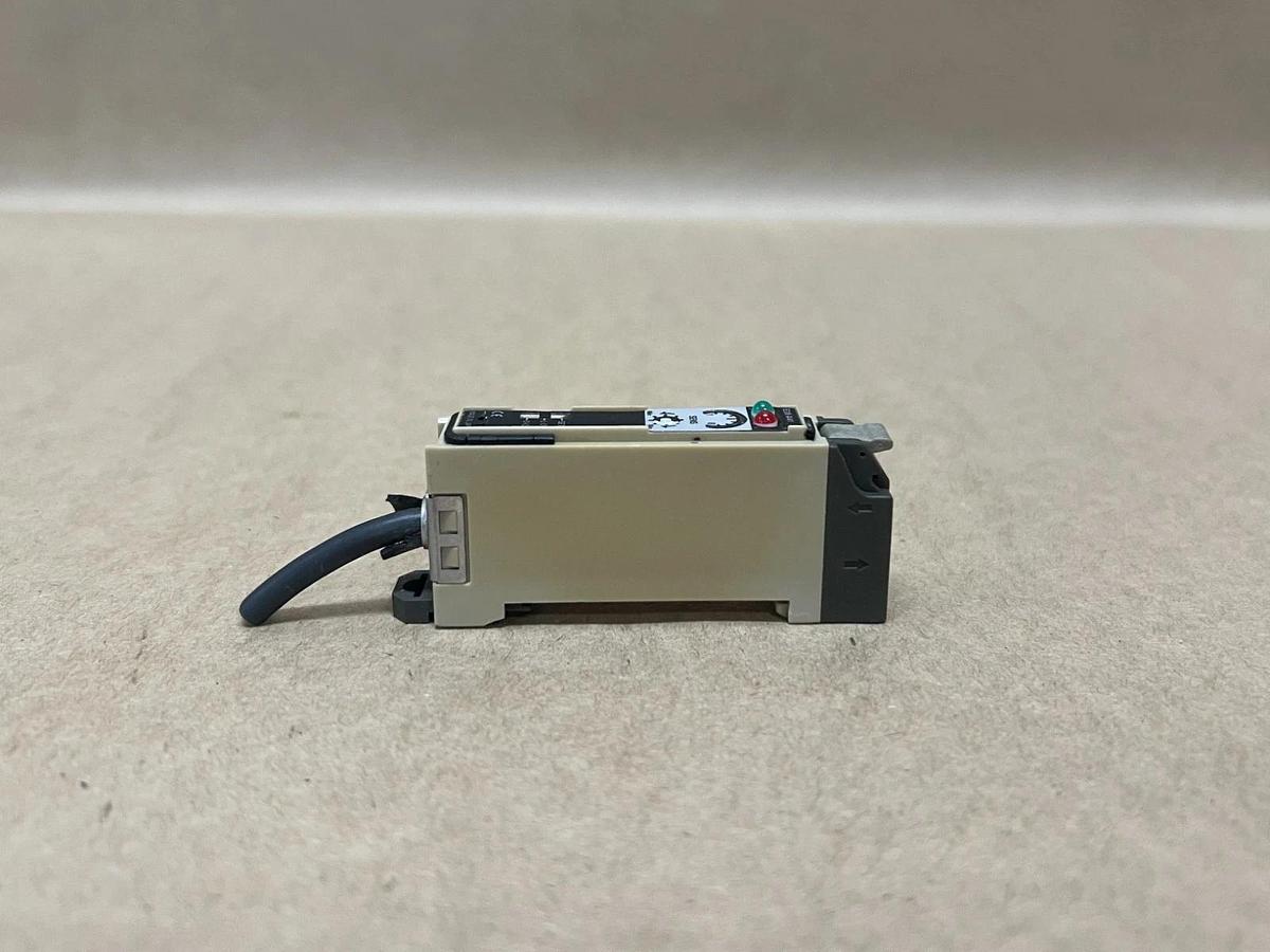 Used Schonbuch Electronic LVHA 7174 Photoelectric Switch Sensor