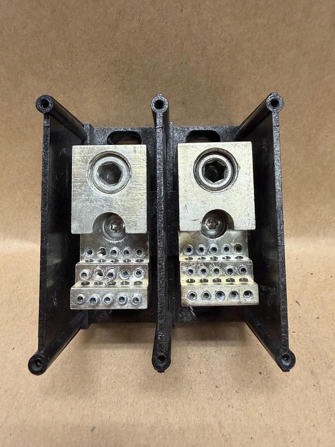 Used Gould Shawmut 67622 2 Pole, 600v Power Block