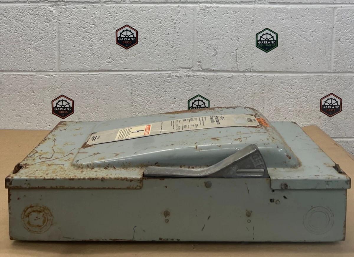 Used Siemens F353 Type 1, 600V, 100Amp I-T-E Enclosed Switch