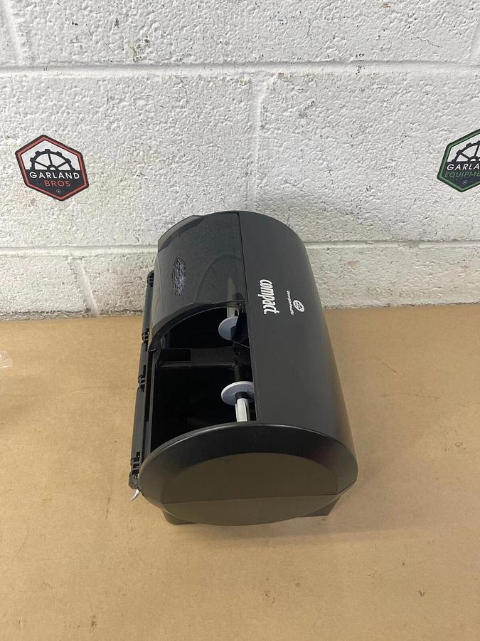 Georgia Pacific 56784A Compact Side-By-Side Tissue Dispenser Z-100279-01