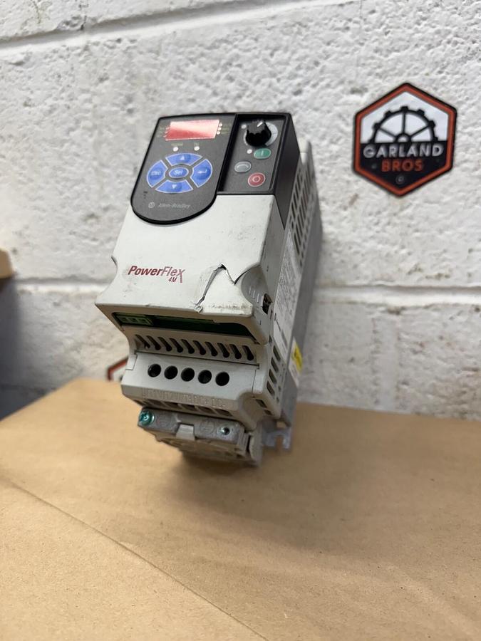 Used Allen-Bradley 22FV2P5N103 PowerFlex 4m, Series A, 5Hp, Drive - Broken Cover