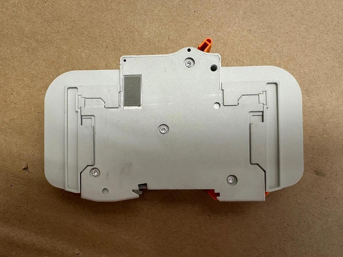 Used Phoenix Contact TMC 81C 20A Circuit Breaker *NEW*