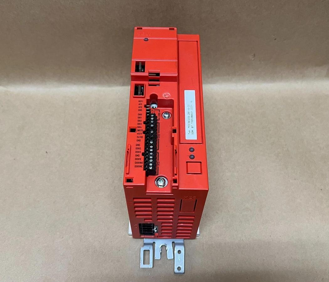 Used SEW Eurodrive MC07B0005-2B1-4-00 MOVITRAC B Inverter