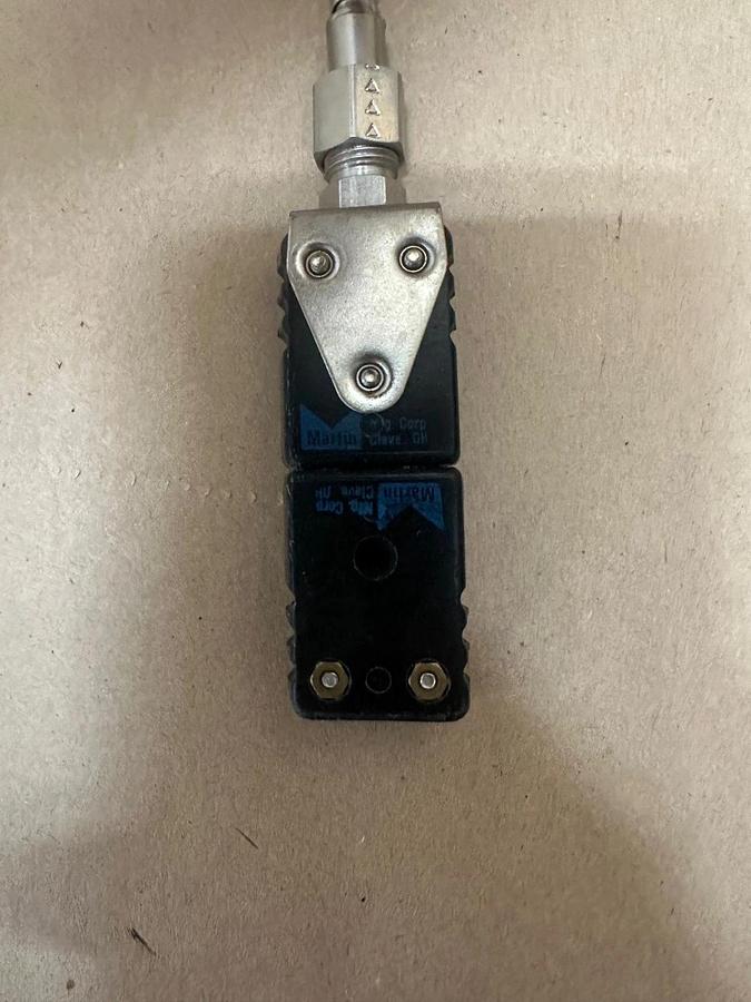 Used Dynisco TPT432A-7.5M-6/18 Transducer