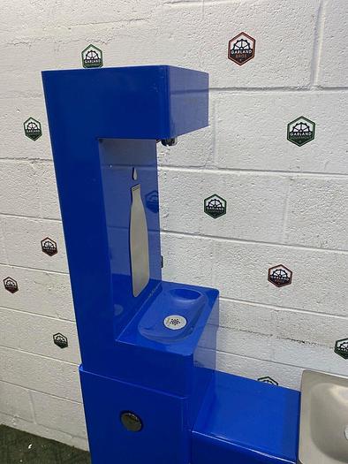 New - open box Global Industrial 761216 BL Outdoor Bottle Filling Station, Drinking Fountain