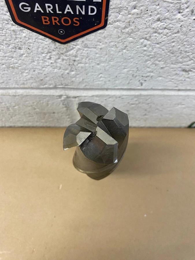 Used Weldon AC64-8A End Mill, 2” Diameter, 1-1/4” Shank Diameter, 4 Flute