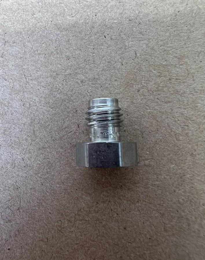 Used Swagelok M8 Plug 316 Stainless Steel Plug - Lot of 20