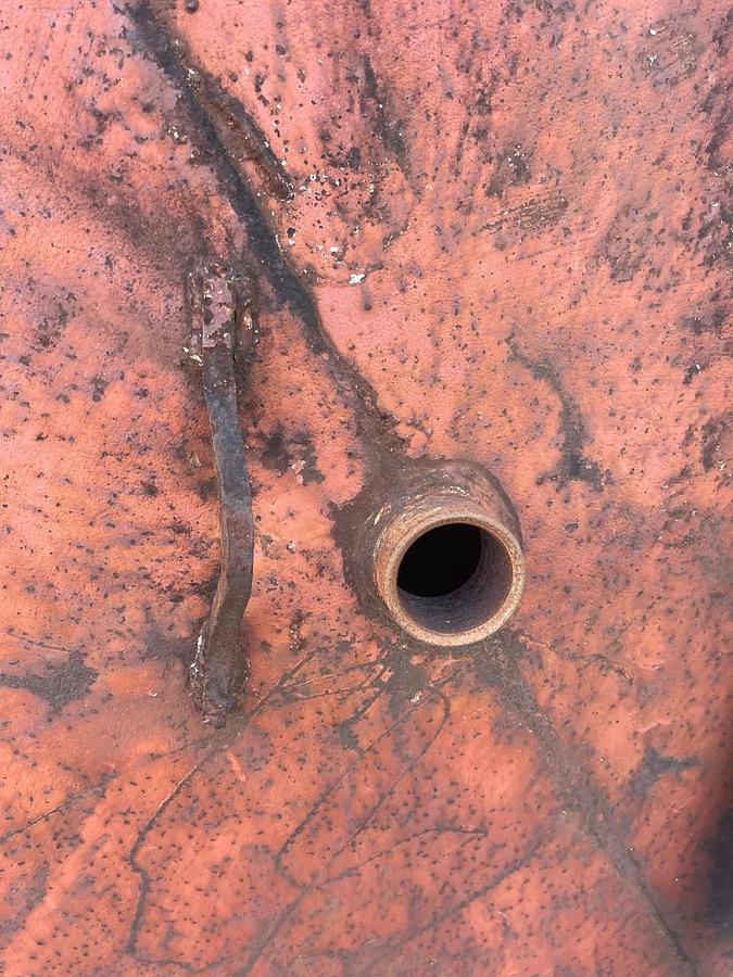 Used 4000 Gal Vertical Liquid Storage Tank, Tank Dia: 7’, Tank H: 14’, Base: 80"x73"