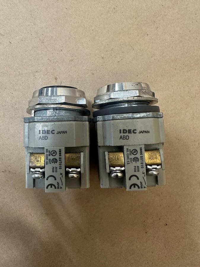 Used IDEC ABD Pushbutton Black - Lot of 2