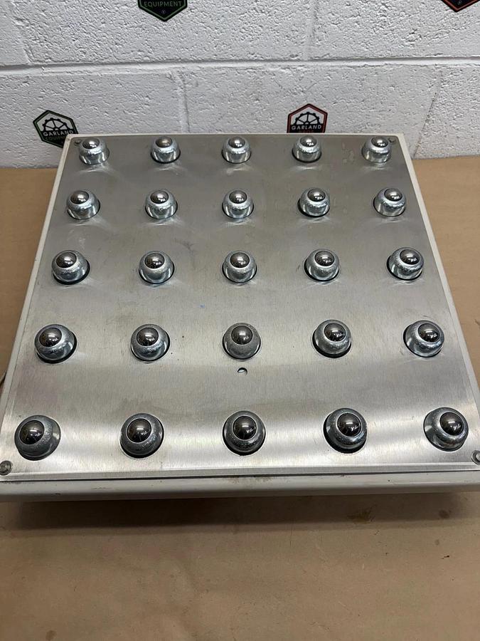 Used Fairbanks Scales 22562 Class II 250lb Capacity Roller Top Digital Shipping Scale