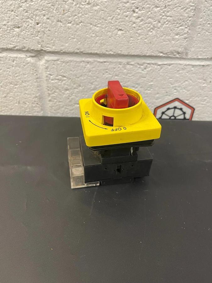 Used C3 Controls DDS2-360 Door Mount, Non-Fused Disconnect Switch