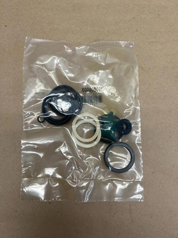 Used Schrader Bellows 190208003 CYL Seal Kit
