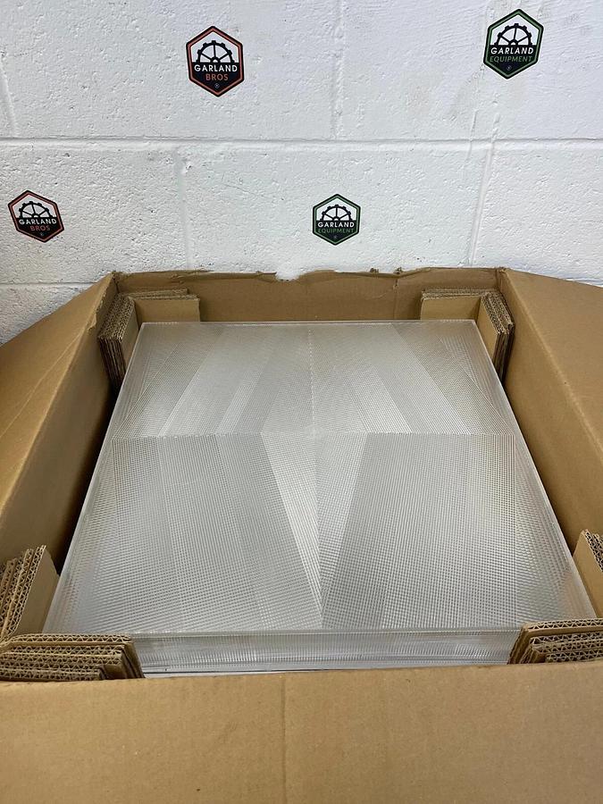 Used Lumark MPCL-350-277V-Q-F1 350W CL/CS Canopy Light