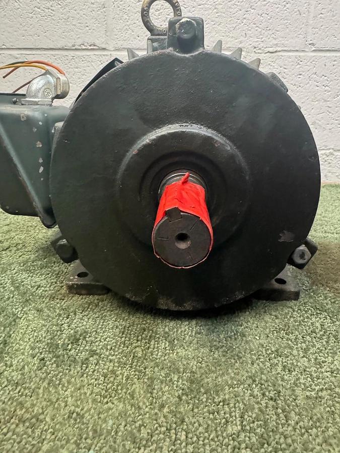 Used Toshiba B0054FLF2AMH03, 5 HP Motor, 1735 RPM, 230/460 V, 3 Ph, TEFC Fr, 60 Hz