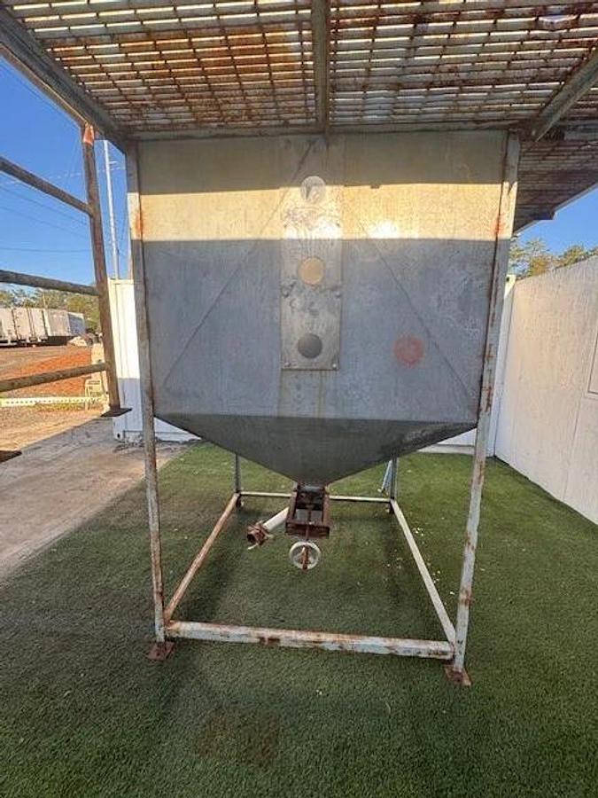 Used Industrial Hopper 60”x60” Top Inlet, 8.5”x8.5” Outlet, 43° Slope, 195' Sq Hopper