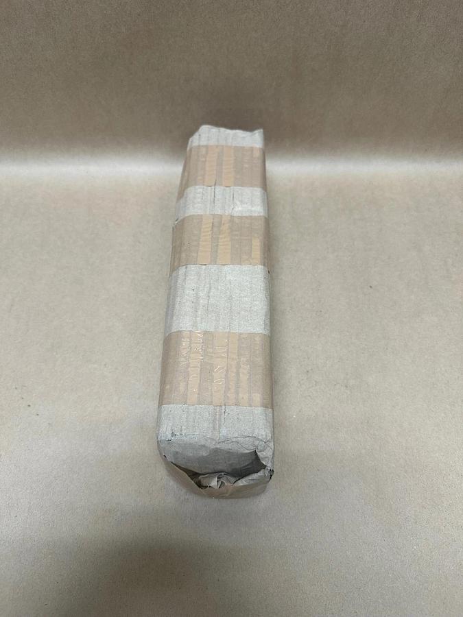 Used IEC 62100 10A Power Strip, 4 Outlets, Vertical Rack *NEW SEALED*