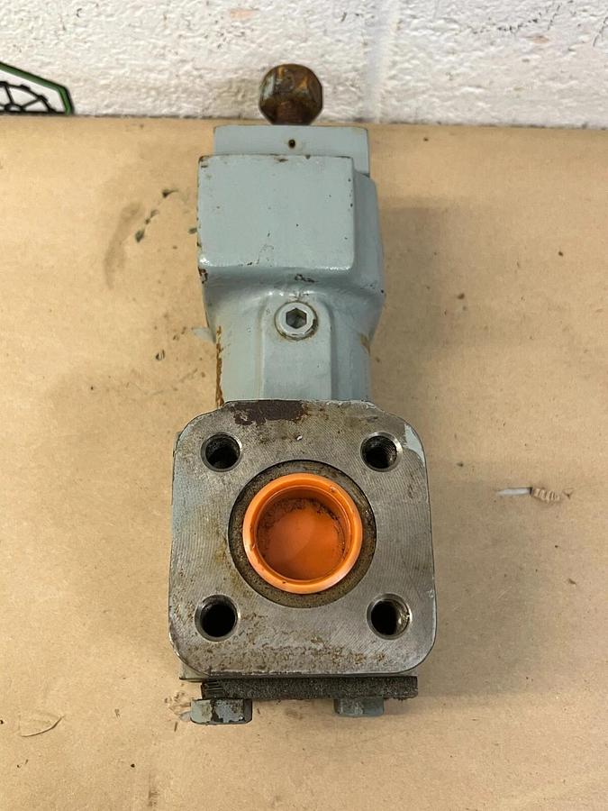 Used The Oil Gear Company MX-08 Hydraulic Pump L76130, Press (300-3000)