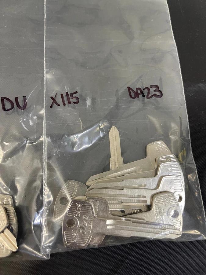 Used ilco X210 DA31, X762 DU, X115 DA23, Assortment of Nissan Key Blanks - Lot of 27