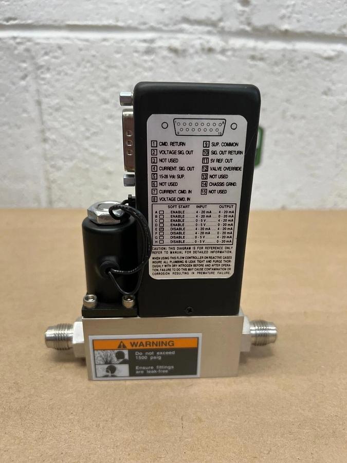Used Brooks 5850i Mass Flow Controller, 500 SCCM, Oxygen, MOD: 5850IA1BF3R2BEA