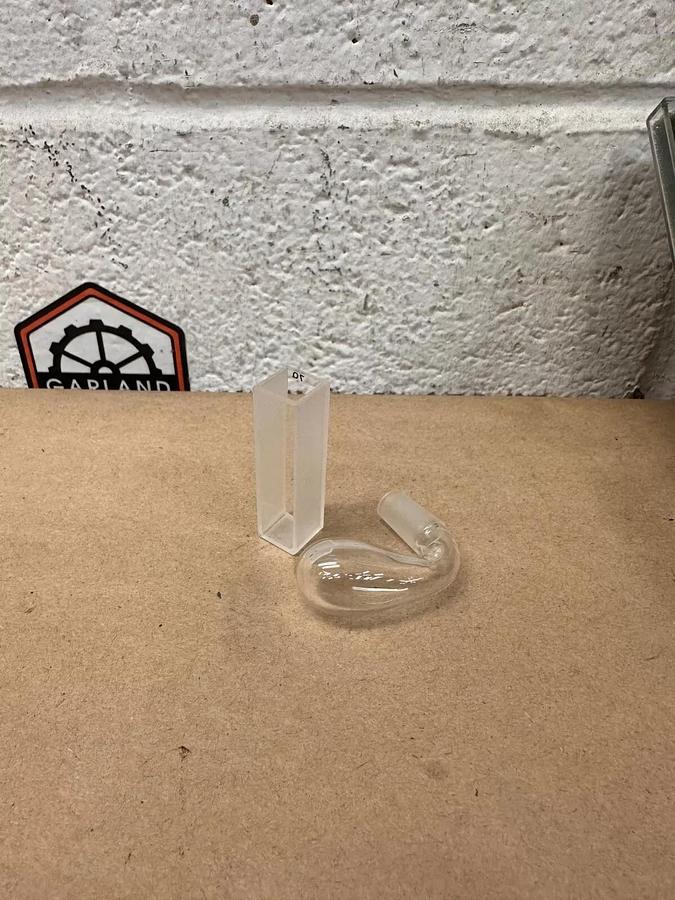 Used Uvonic Cuvette - Type 26 - UV Cuvette 10 mm