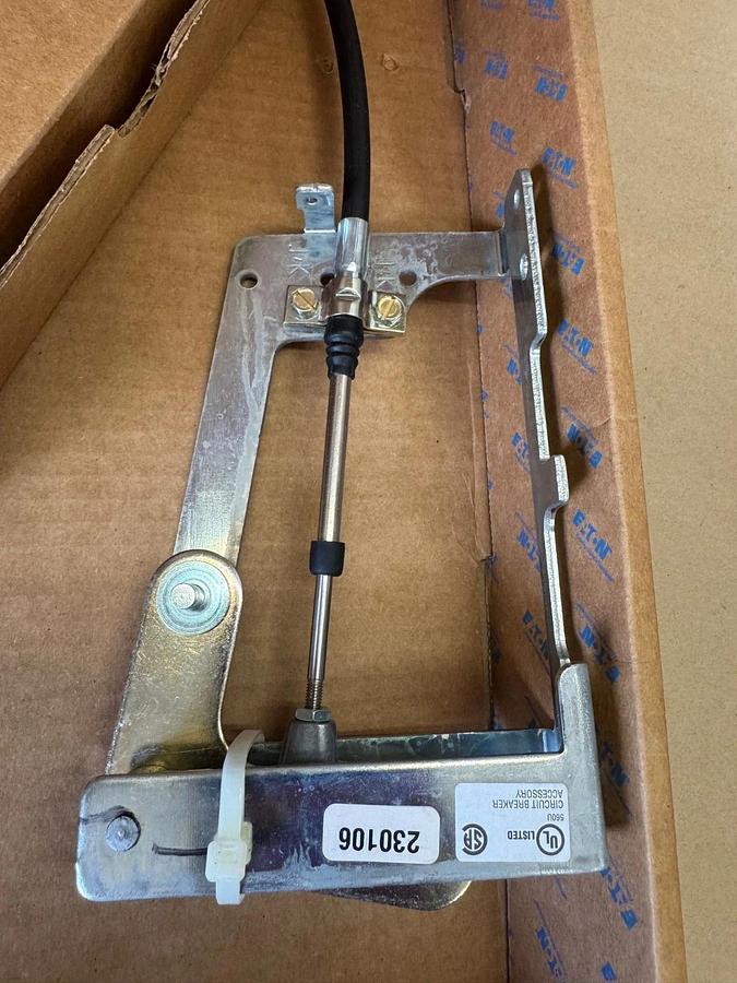 Used Eaton EHMFS04 Operator Flexible Circuit Breaker Shaft Handle *NEW*