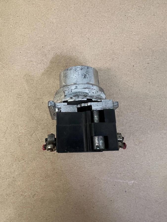 Used Cutler-Hammer 10250T/91000T Black Push Button