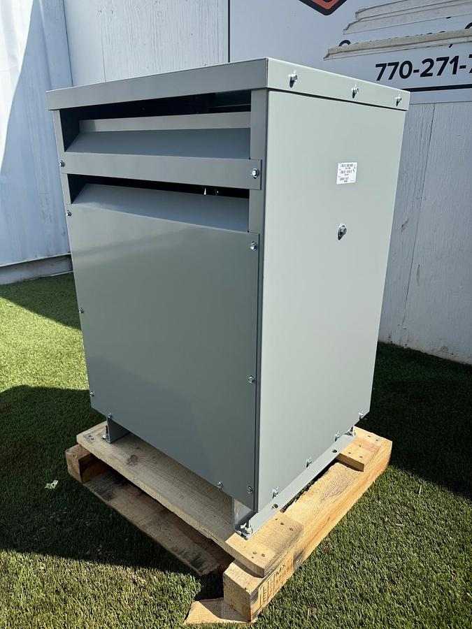 Used Eaton V48M28T4516 General Purpose Ventilated Transformer, 45kVA, V45DA001, 3 Ph