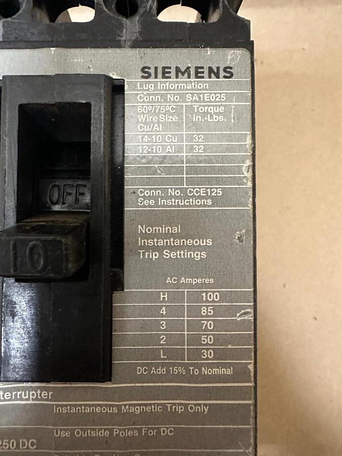 Used Siemens ED63A010 Molded Case Circuit Breaker 10A