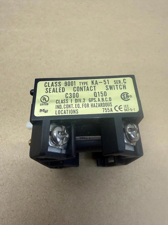 Used Square D 9001KA-51 Ser C Contact Block, Sealed Contact Switch