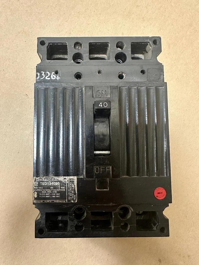 Used General Electric TED134040 40A 3 Pole Circuit Breaker