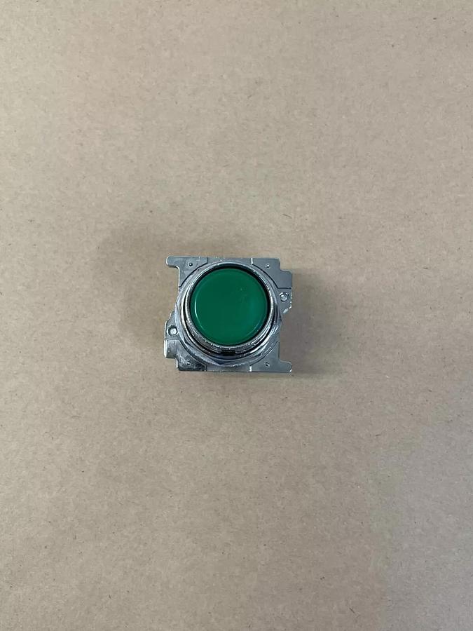 Used Cutler Hammer 10250T/91000T Green Push Button, White Base, D2 Series