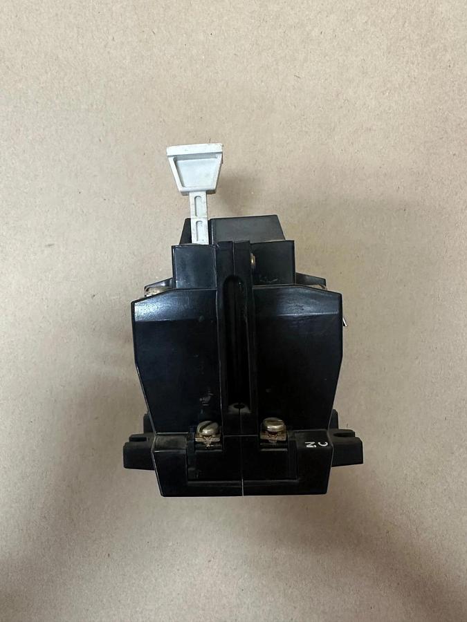 Used Allen Bradley 592-B0V16 Overload Relay