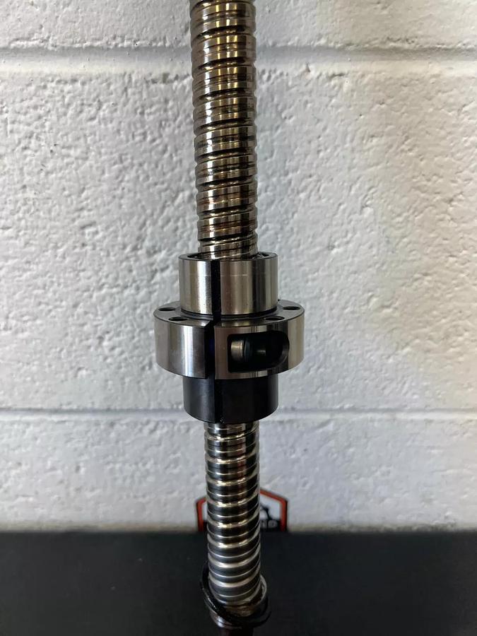 Used Rexroth R151324075 Ball Screw Nut and Shaft 92024009