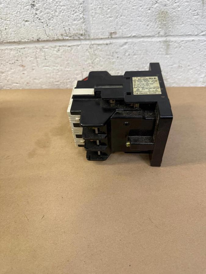 Used Fuji Electric SC-2SN Magnetic Contactor