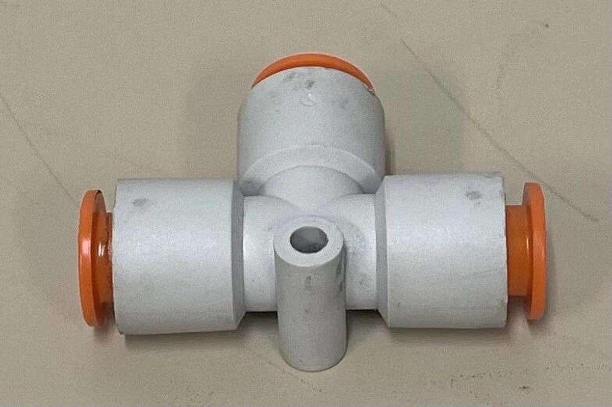 Used SMC 3/8” Union Tee, Spore, Package of 9