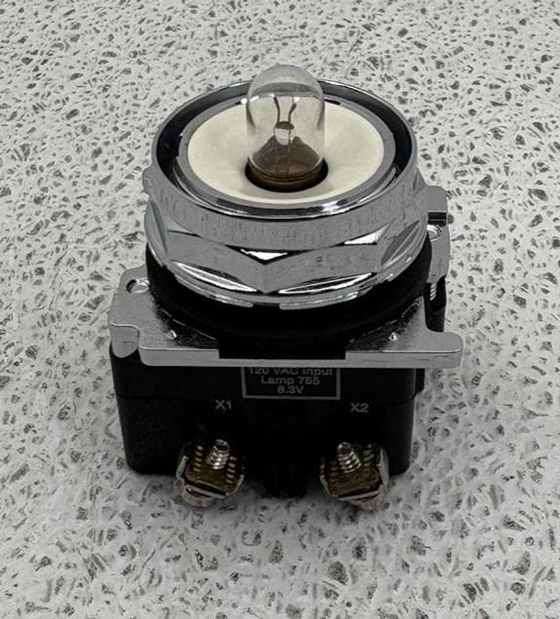 Used Eaton M22-L-G-G, Green Indicating Light, 12-30VAC/VDC *FACTORY SEALED NEW*