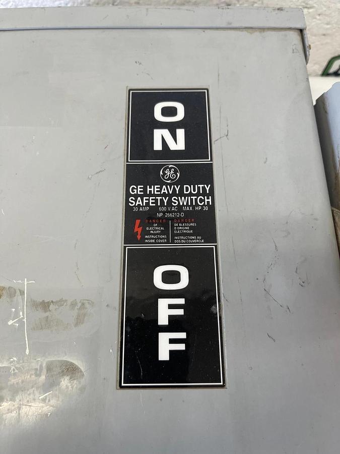 Used General Electric THN3361R Heavy Duty Safety Switch 30A 600VAC 250VDC Max HP 30