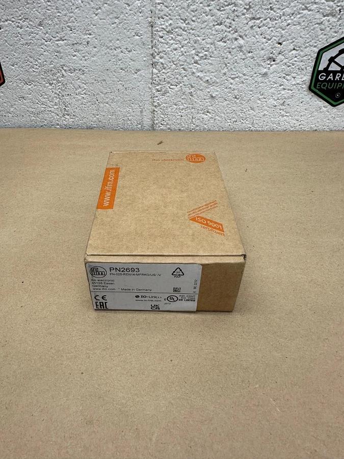 IFM PN2693 Pressure Sensor with Display *NEW*