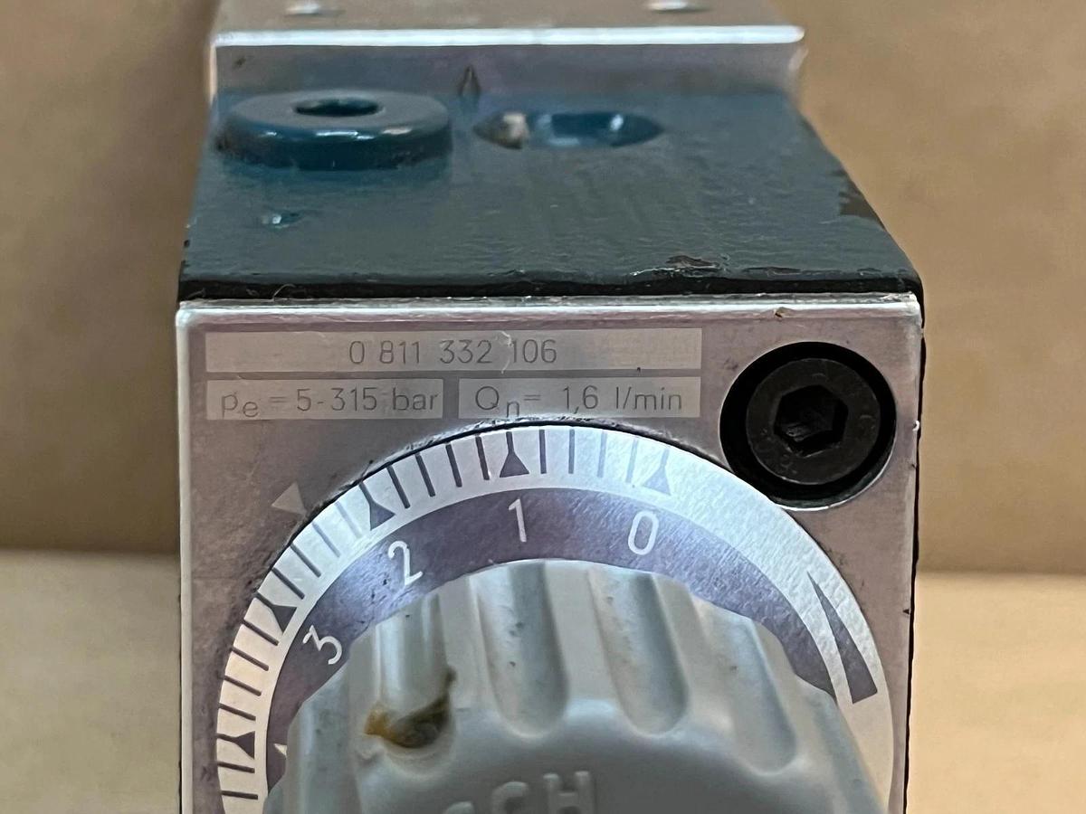 Used Bosch 0 811 332 106 Hydraulic Flow Control Valve, 5-315 Bar (w/Key)