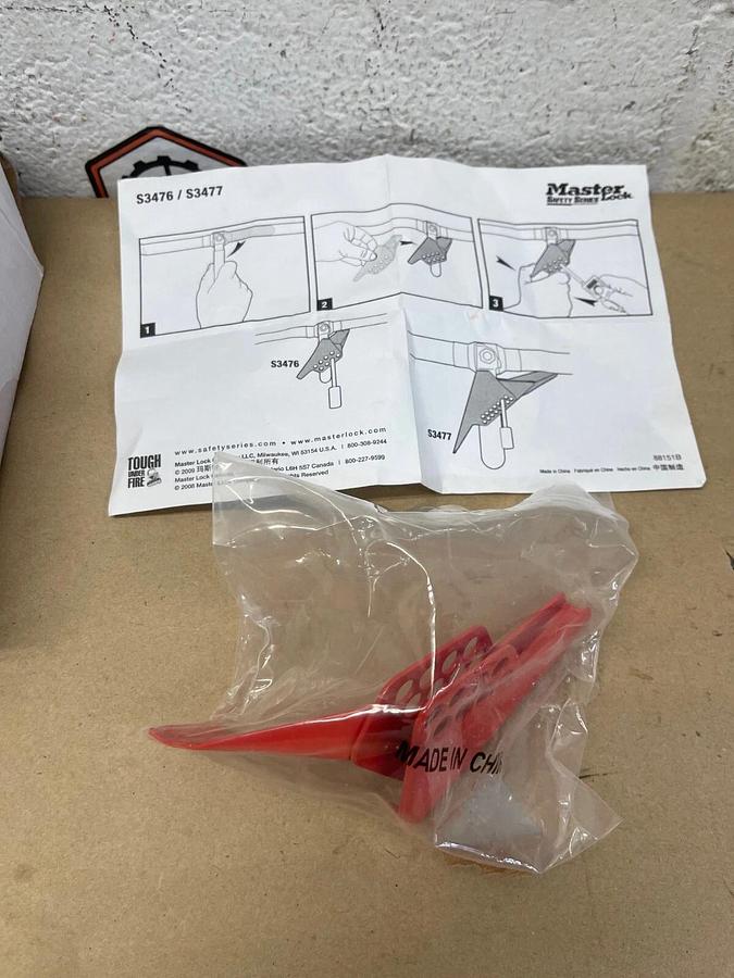 MasterLock S3476 Ball Valve Lockout Wedge
