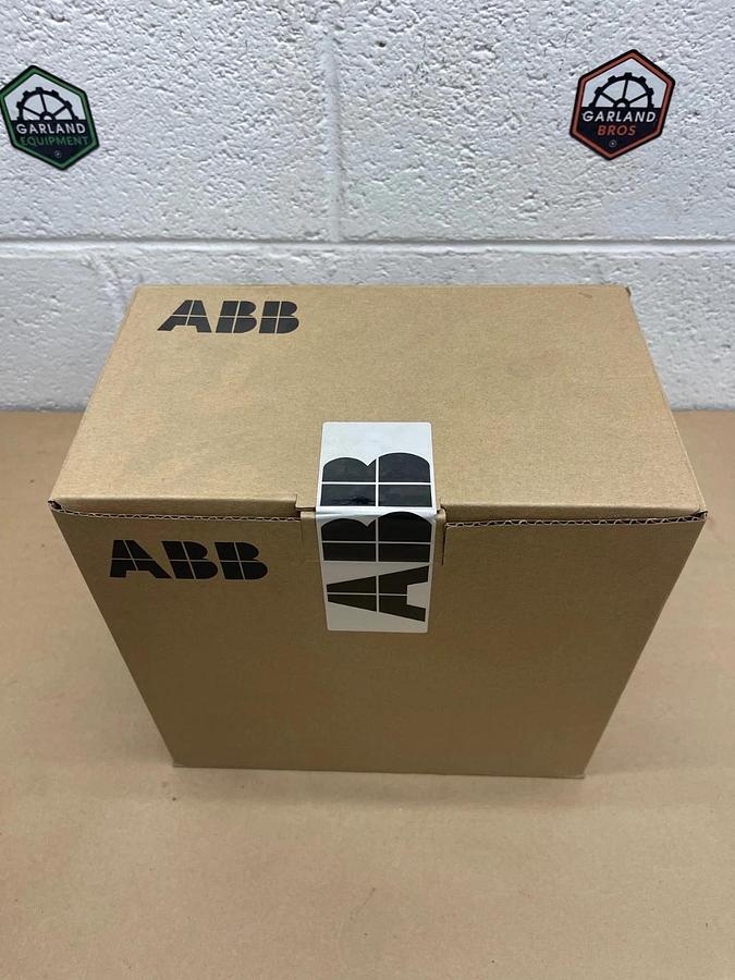 Used ABB ACS380-040C-12A6-4+K454 AC Drive, Drive SW: V2.17.3.4 *FACTORY SEALED*