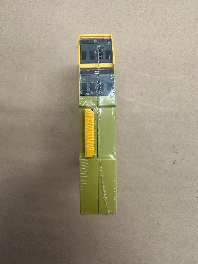 Used PILZ PNOZ s5 Safety Relay *NEW*