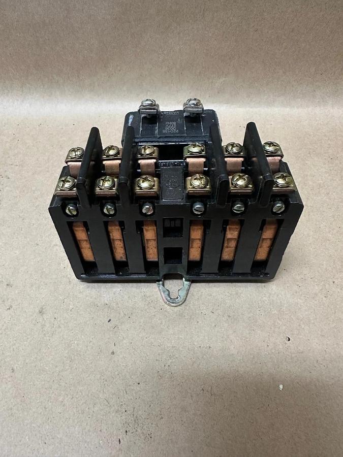 Used General Electric CR260L20GA361AA0 30A 6 Pole Lighting Contactor w/o Enclosure